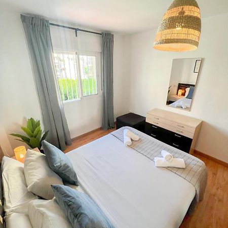 Large & Cozy Centrally Apartment Torremolinos Dış mekan fotoğraf