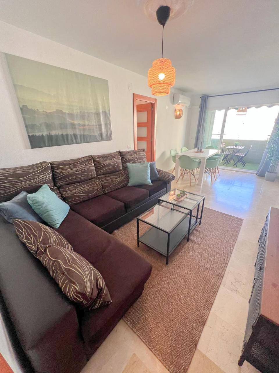 Large & Cozy Centrally Apartment Torremolinos Dış mekan fotoğraf