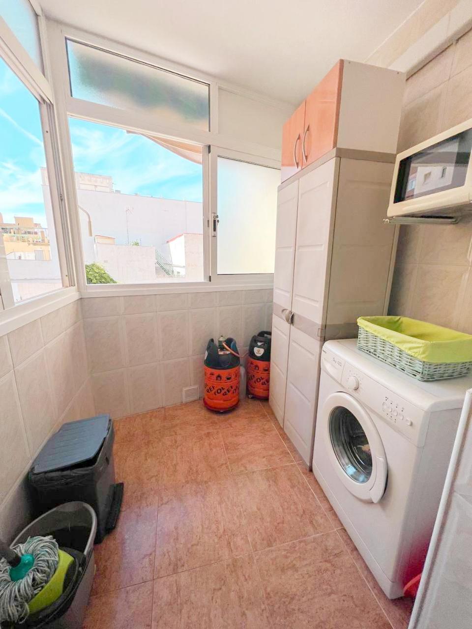 Large & Cozy Centrally Apartment Torremolinos Dış mekan fotoğraf