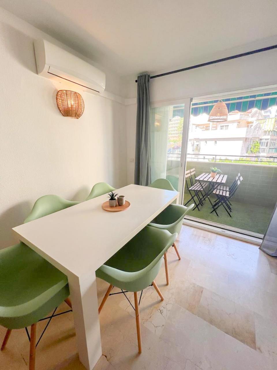 Large & Cozy Centrally Apartment Torremolinos Dış mekan fotoğraf